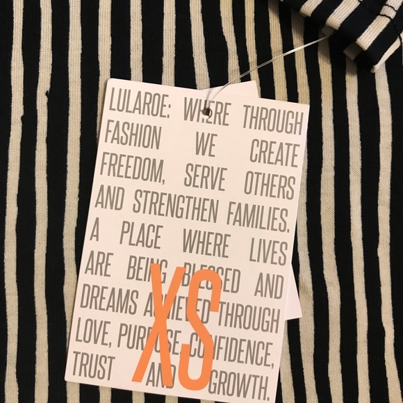XS LuLaRoe Lynnae - Picture 2 of 3